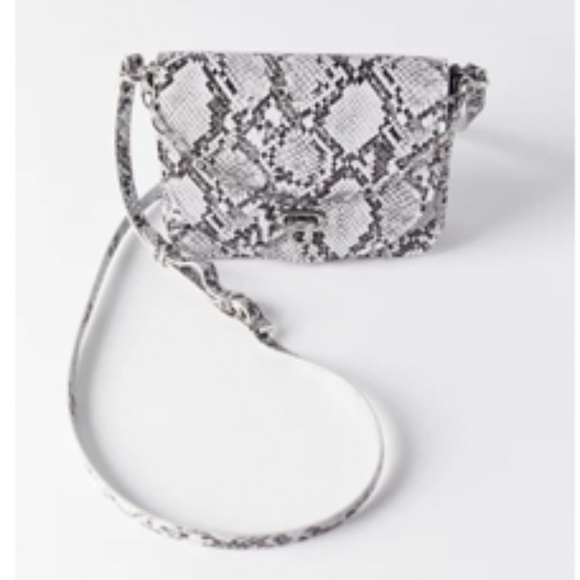 Urban Outfitters Handbags - Urban Outfitters Snake Skin Purse